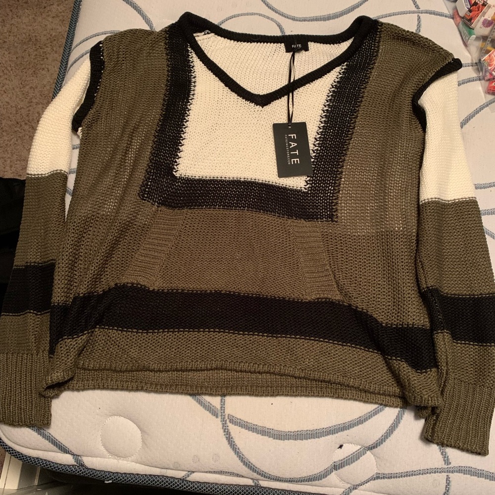 Fate sweater, size large, new with tags, never worn